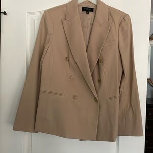 Tan new 100% polyester blazer lined
